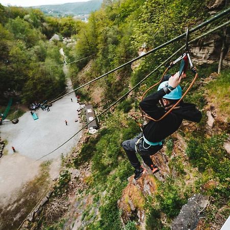 Au Fond Du Jardin Hotel Профондвил Екстериор снимка